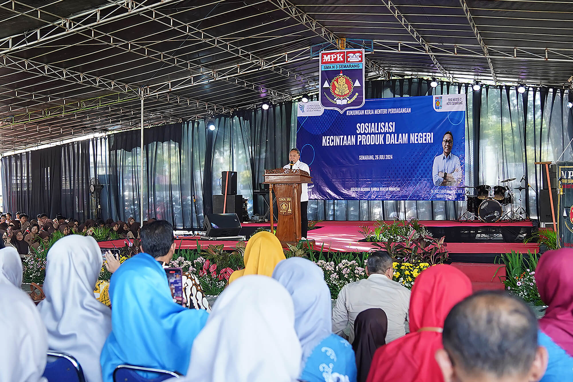Sosialisasi Kecintaan Produk Dalam Negeri di SMA Negeri 3 Semarang, Jawa Tengah