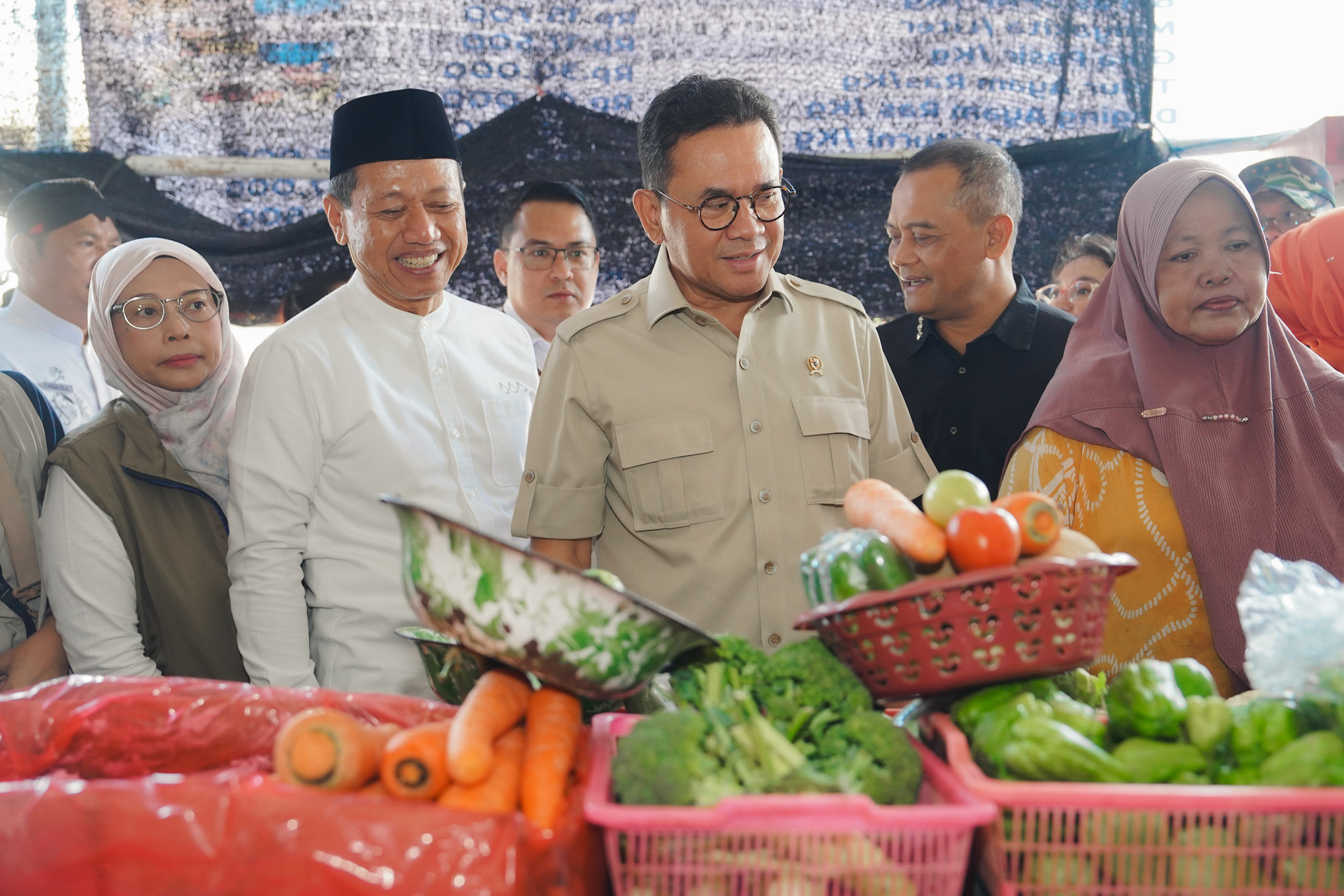 Mendag Tinjau Harga dan Stok Bapok di Pasar Baru Kudus