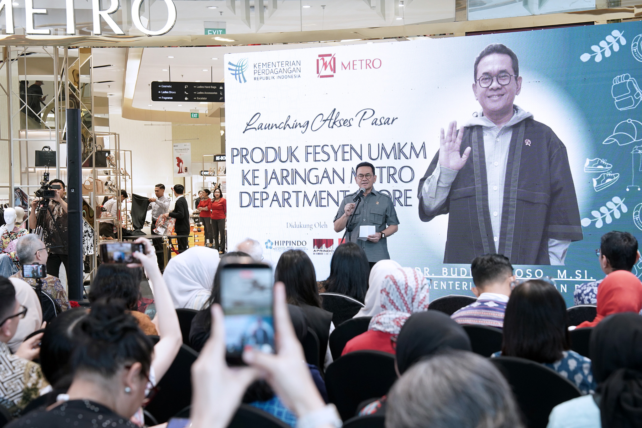 Launching Akses Pasar Produk UMKM Fesyen, Sepatu, dan Aksesoris ke Metro Departement Store