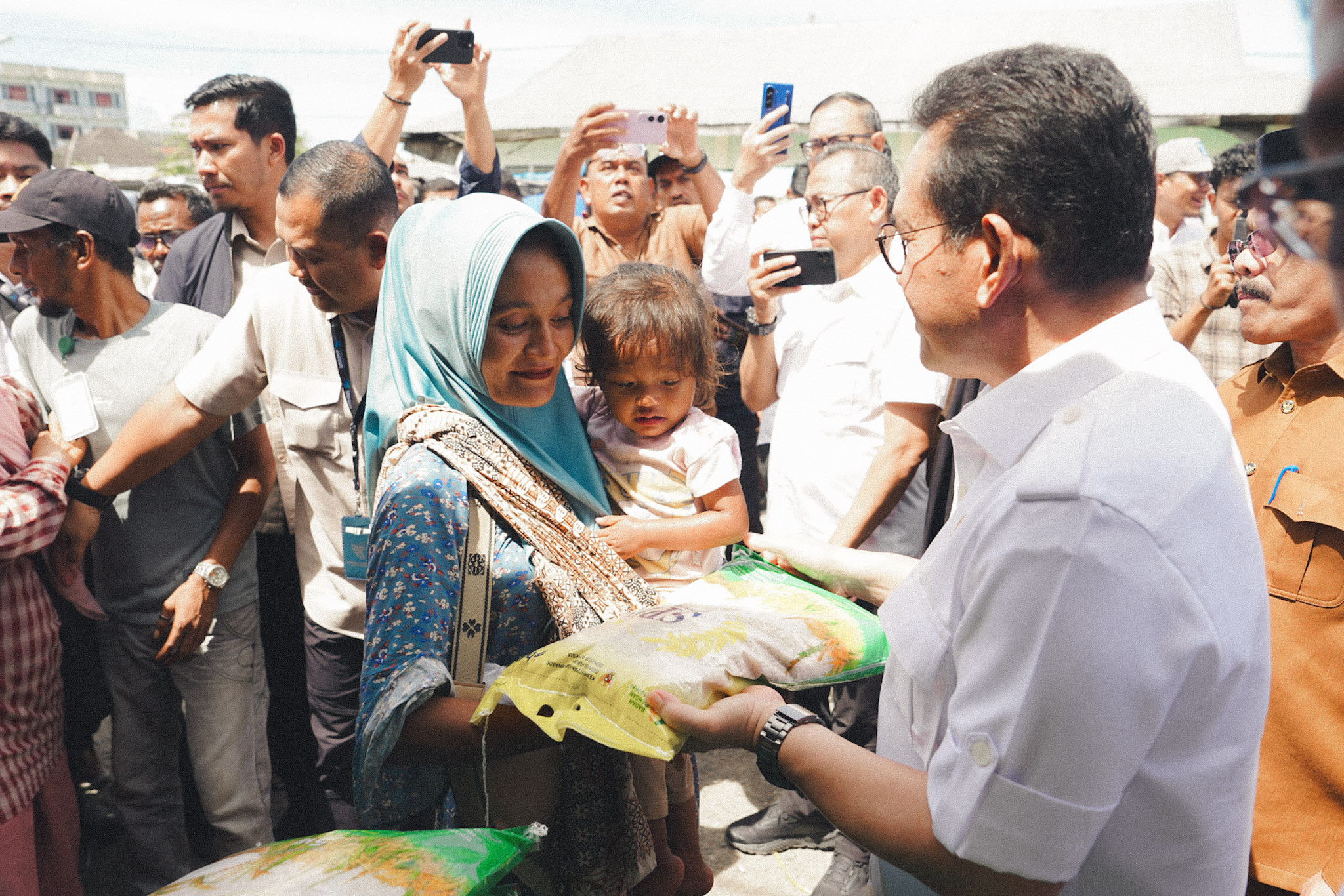 Mendag Tinjau Pasar Pante Teungoh dan Toko Ritel di Pidie, Aceh