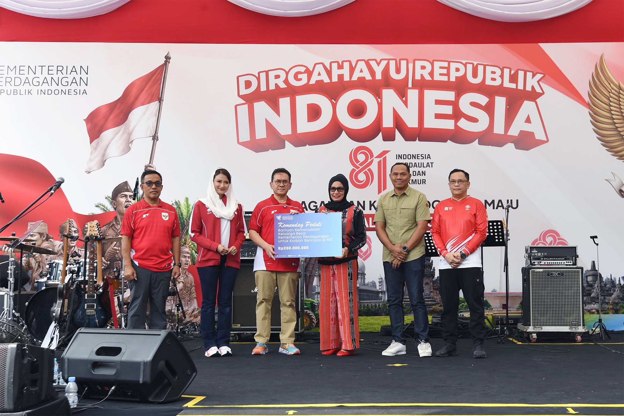 Penyaluran Kemendag Peduli untuk Bencana NTT