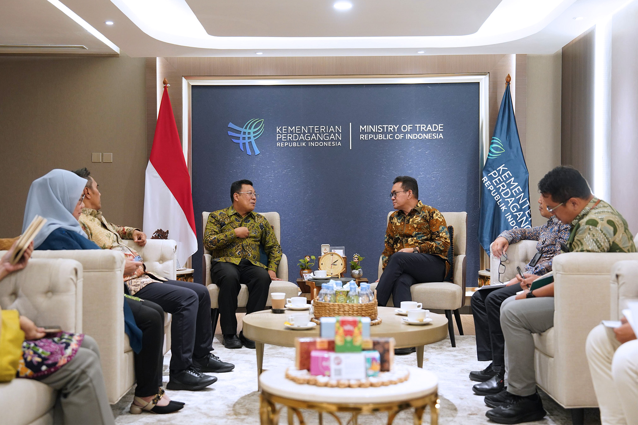 Pertemuan Mendag dengan Kepala Bapanas dan Dirut IDFOOD