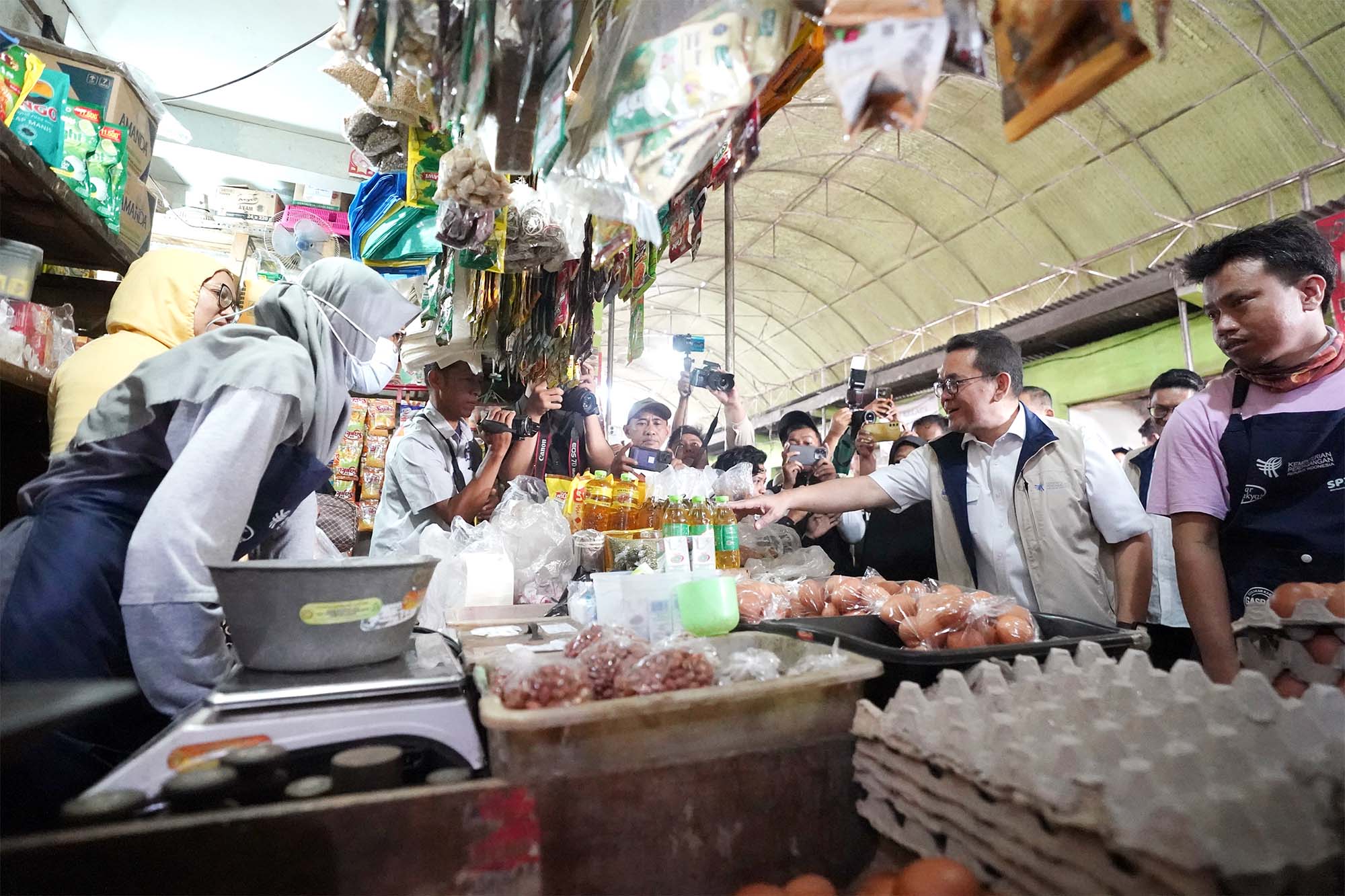 Mendag Kunjungi Pasar Wage di Kabupaten Nganjuk, Jawa Timur