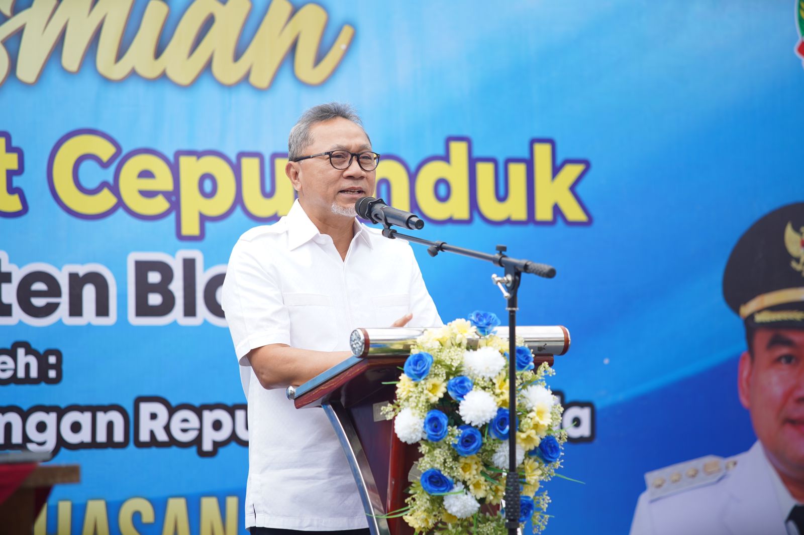 Menteri Perdagangan Didampingi Direktur Jenderal Perdagangan Dalam ...